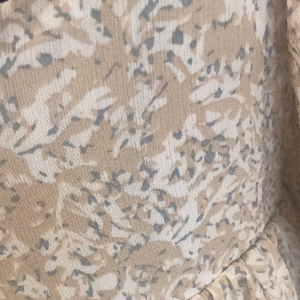 Maternity Maxi Dress with Puff Sleeves - Cream Floral - Picture 12 of 14